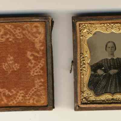 Civil War Photo Holder