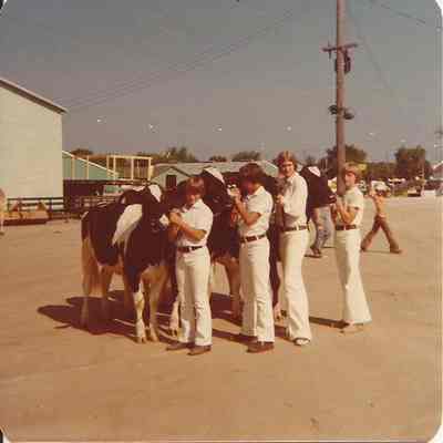 Photo of Weeping Willow Club-Herd Exhibit