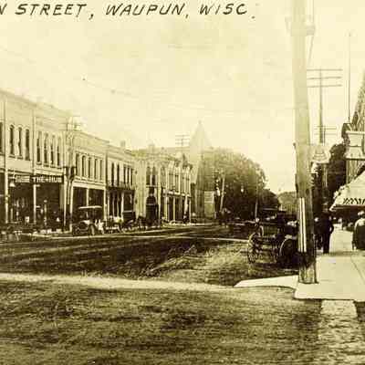 Postcard, Main Street, Looking West