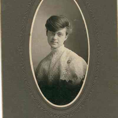 Portrait, Photographer, P Veiling & Bro., Beaver Dam, Unknown