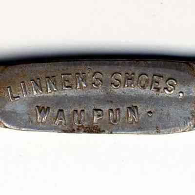 Linnen's Shoe Hook.