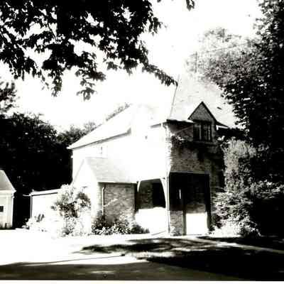 Photograph, Houses, 555 East Brown Street