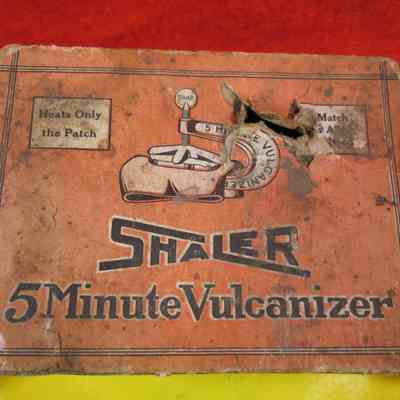 Vulcanizer, Shaler, Small (5), Box, 12 Patch and Heat Units, Type M, No 5