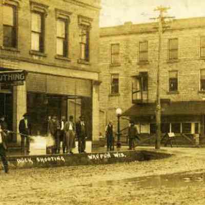 Postcard, Main Street Waupun, Comic, Duck Shooting