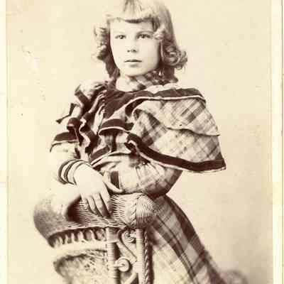 Cabinet Card, Johnson, P. 105, Nina Harris Jones