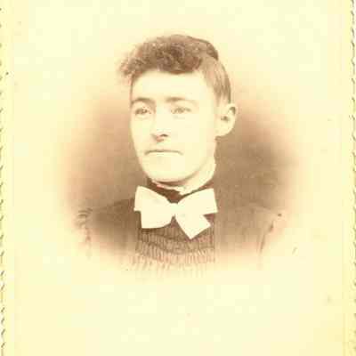Cabinet Card, Johnson, P.5, Nell Walker