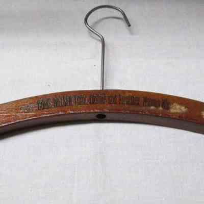 Wooden hanger - Chris Nielsen