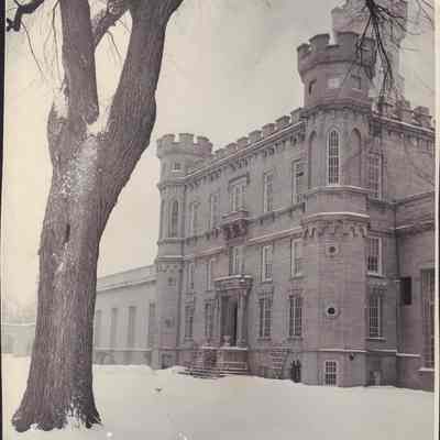 Photograph, Corrections, Wisconsin State Prison, Front Yard