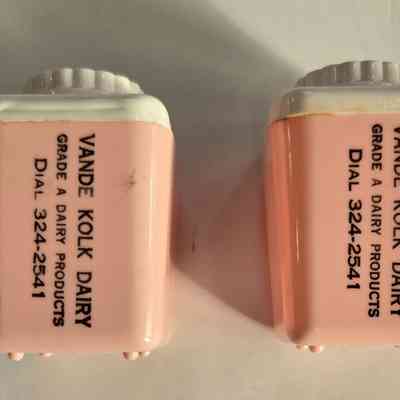 Salt & Pepper Shakers, Dairy, Vande Kolk Dairy