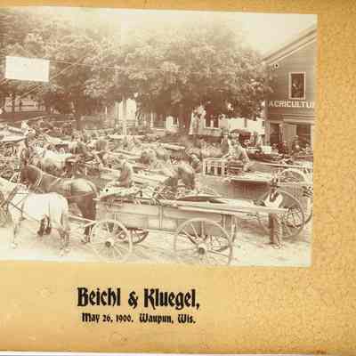 Photograph, Beichl & Kluegel, Wagons, Matted