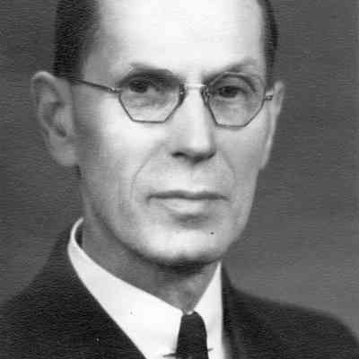 Loomans, Dr. John A.