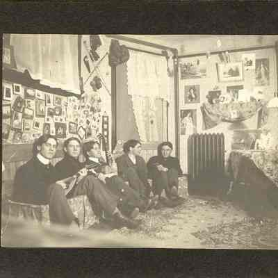 Cabinet Portrait, P. 65, Group in Harry Davis's room-UW Madison, Bucklin, Heath, Hendrickson, Lundt