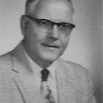 Hoppe, Harold W.