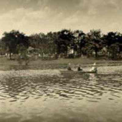 Photograph, J.A. Kastein Jr., Harris Mill Pond, Cemetery
