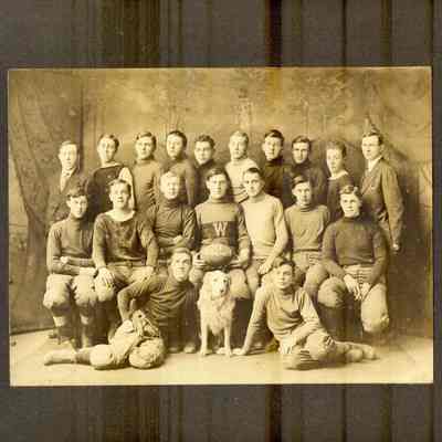 Photo of 1913 football team
