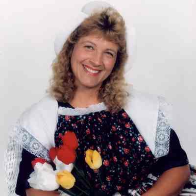 Picture of the 1992 Klompenfest Queen, Kathy Huizenga