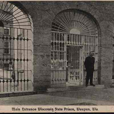 Postcard, Corrections, Wisconsin State Prison, Main Entrance, Leary's Service