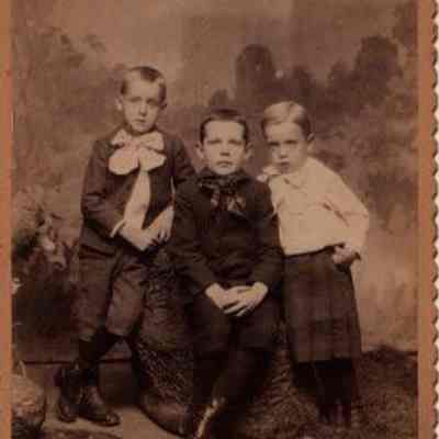 Cabinet Card, Johnson, Unknown People