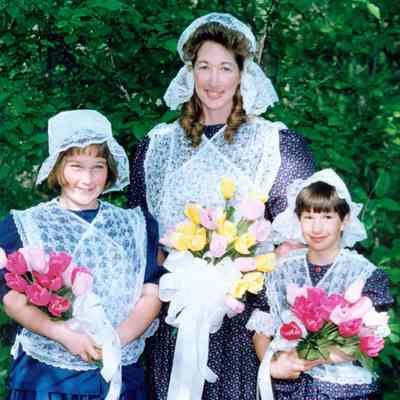 Picture of the 1996 Klompenfest Court, Queen Mary Dull
