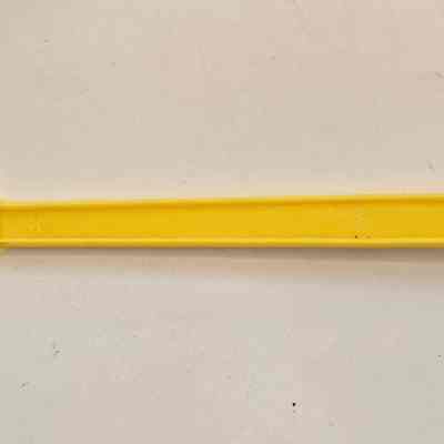 Fly Swatter, Maly Implement