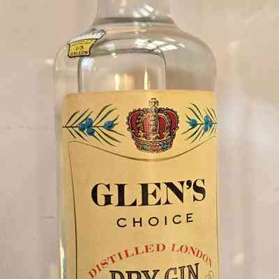 Bottle, Liquor, Dry Gin, Glen's Beer & Liquor