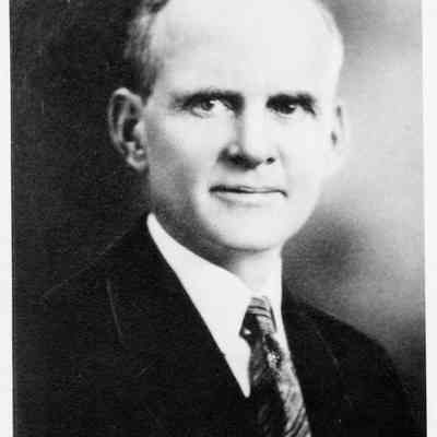 Dusty, Arthur A.