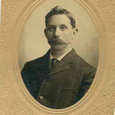 Cabinet Portrait, H J Meenk