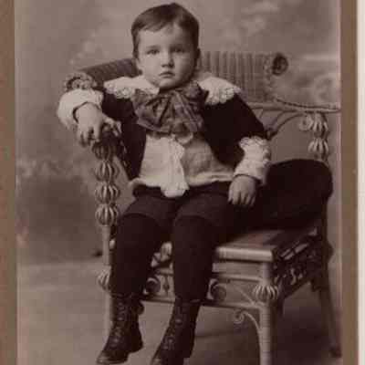 Cabinet Card, Brooks, Unknown People