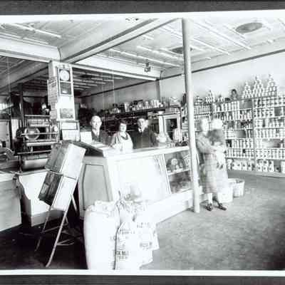 Photograph, Hull & Lemmenes Grocery Store, Interior