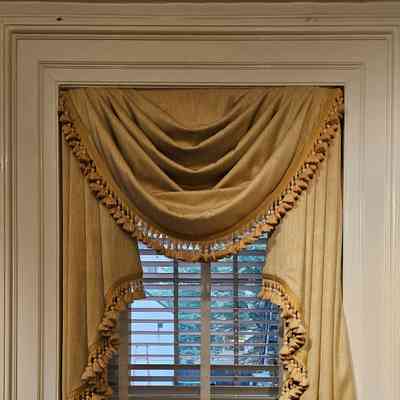 Valance