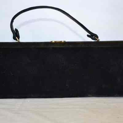 Long rectangular framed handbag, velvet, gold clasp, leopard lined