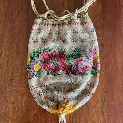 Finely knitted beadwork purse