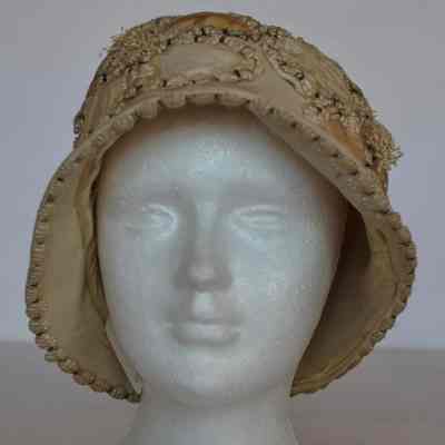 Wool felt cloche with velvet and silk applique flowers