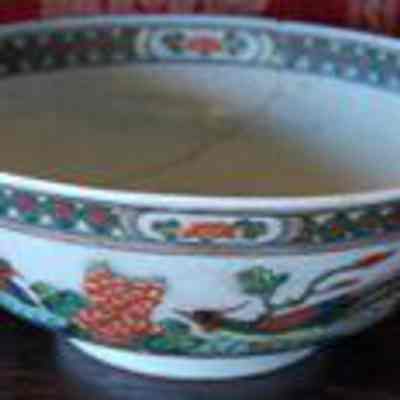 Famille vert bowl with pheasants