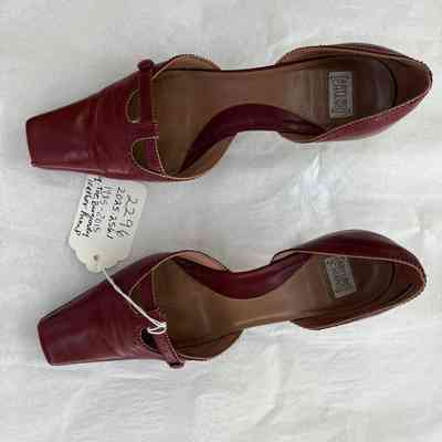 Square Toe Burgundy Leather Pump with Pinking on Edges