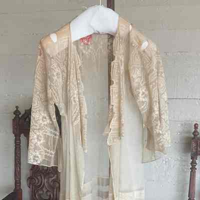 Embroidered net 3/4 sleeve open front jacket