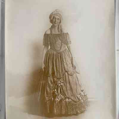 Mrs. William Dellamore, c. 1931: Assistant General Curator