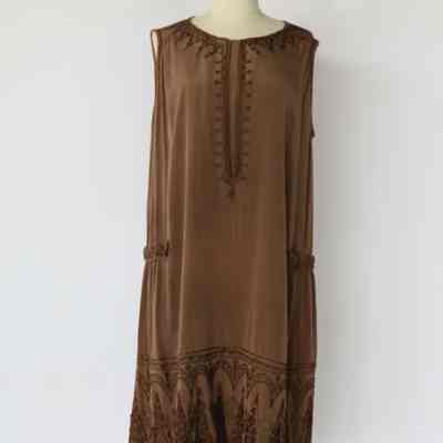 Drop waist silk dress with embroudered embellishment