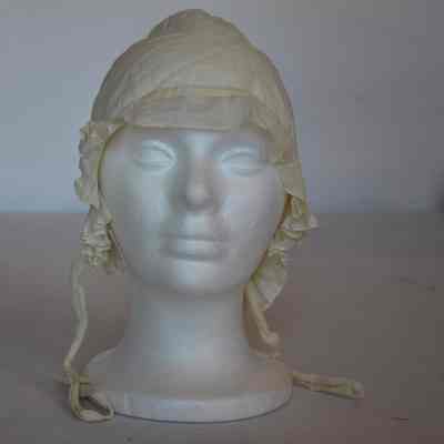 Lace Inset Bonnet with Ruffle Edge