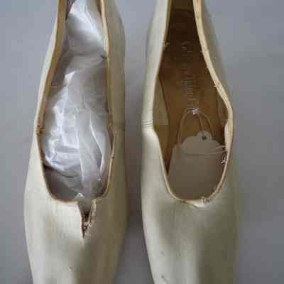 Off White Kid Leather Pump with Low Heel