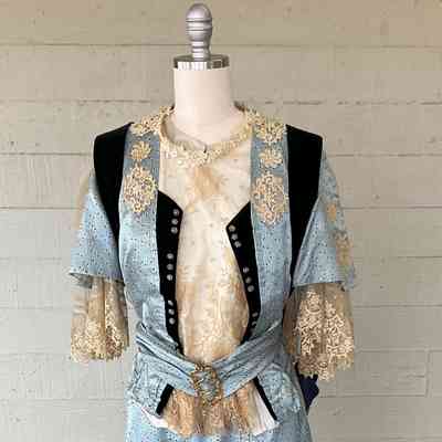 Printed silk 2 piece dress with velvet panels and lace
