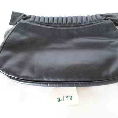 Purse, Leather, Double Zip with Tuck & Roll Ridge Handle Clutch