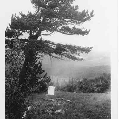 Caribou Cemetery photo 1