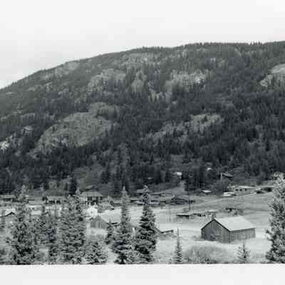 Photo 6: Eldora looking northwest. Rugg barn in lower right of photo. Same view as Photo 2.