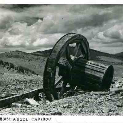8. Hoist Wheel, Caribou: 4"x5" print and 4"x5" negative, #140 in Kemp Collection blue binder