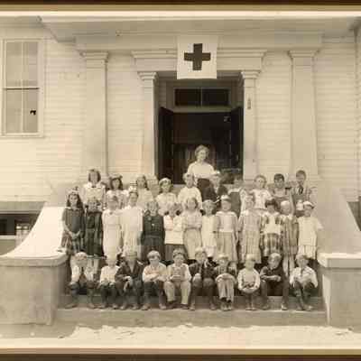Nederland School 1918 grades III, IV, V