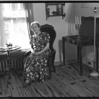 Envelope 2 (4 negatives, 1 scanned): Clara C. Higgins