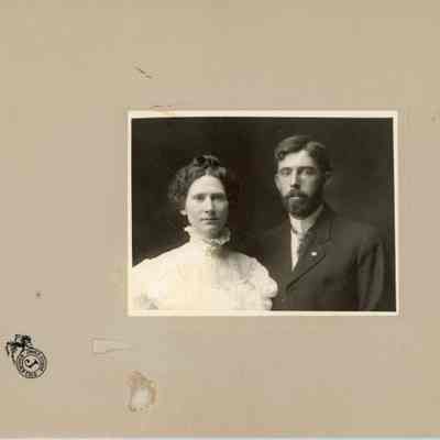 Carbon and Grace (Fairchild) Gillapsie
