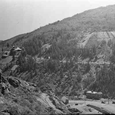 2. Bobtail Hill showing Sleepy Hollow Shaft House: 4"x5" negative and 5"x7" print. Back of print says: "See Pgs. 142-143 for descrip. in 'Colorado's Little Kingdom' 1949"