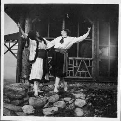 Photo 6: Two dancers